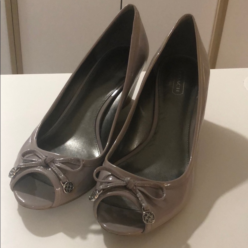Coach shoes lightly used